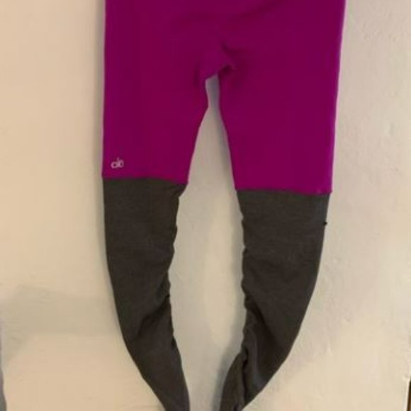 Like New ALO YOGA goddess leggings (fuchsia / heather grey) | Size small - Picture 5 of 6